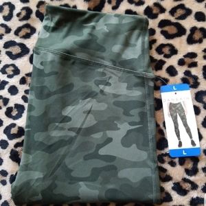Camo Danskin Leggings Available in Lg & X-Large